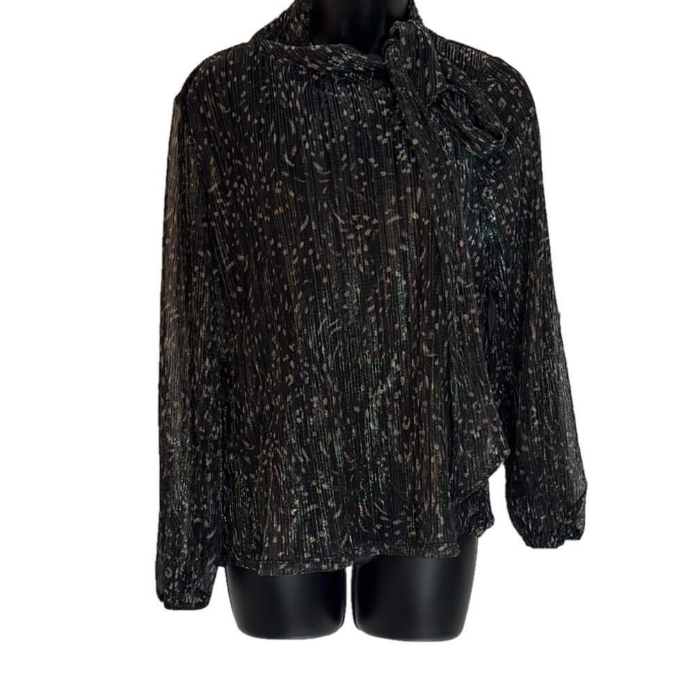 Cable & Gauge Elegant Patterned Women's Top Size Medium
